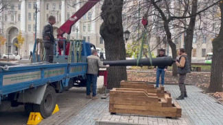 Обновлённые пушки вернули в Петровский сквер в Воронеже