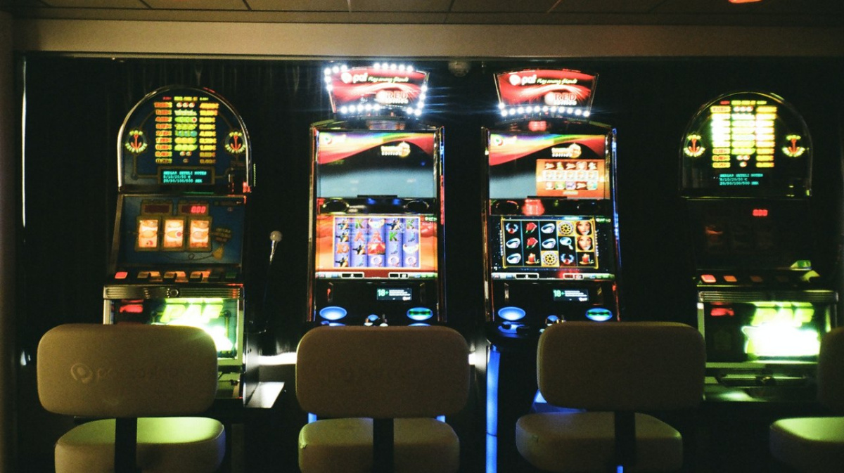 игра в азартные игры в общественных местах