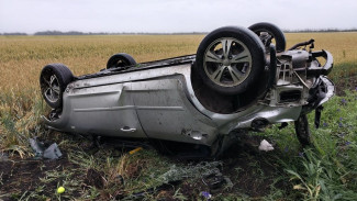 15-летний водитель перевернулся на Ford в Воронежской области