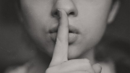 В Воронежской области женщину оштрафовали за ложный донос об изнасиловании 2 человек