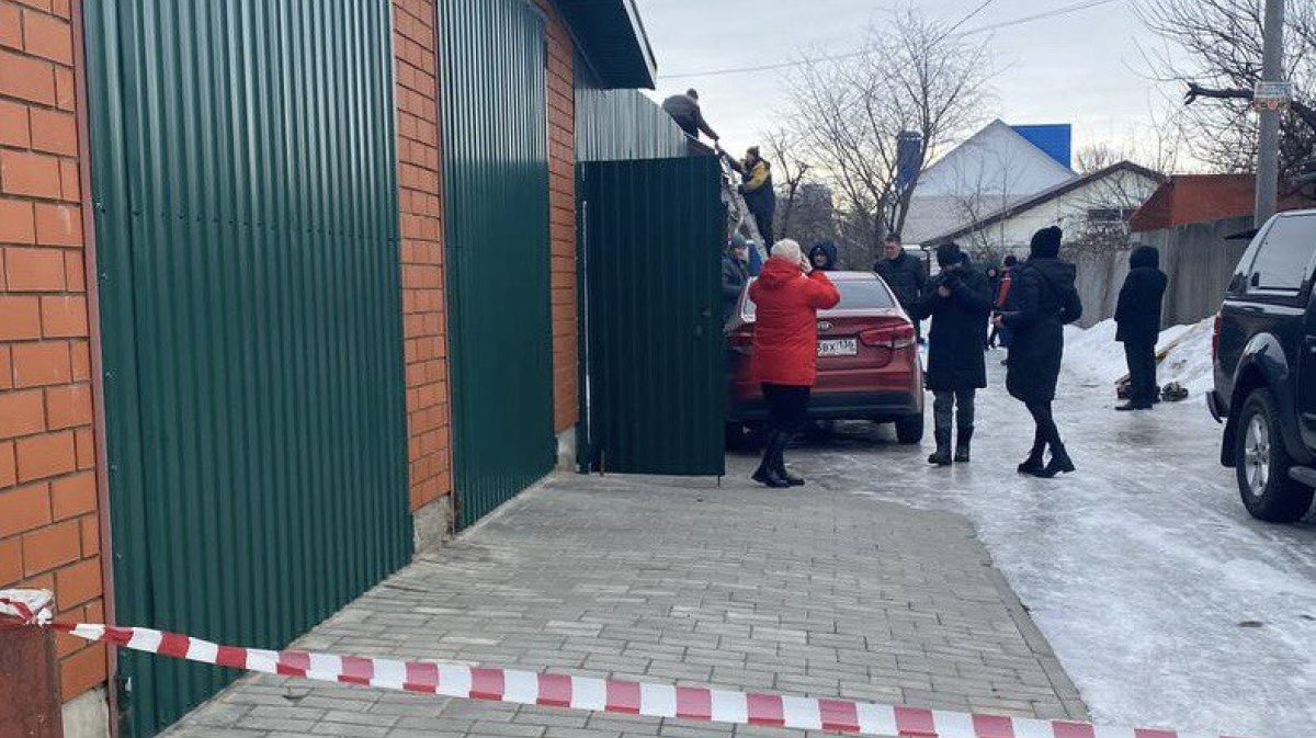 Упавшие в Воронеже обломки беспилотника повредили машину – Новости Воронежа  и Воронежской области – Вести Воронеж