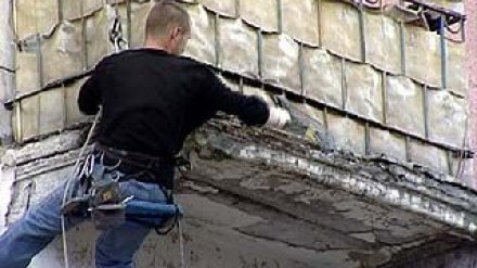 Коммунальщики насчитали в Воронеже 350 опасных балконов