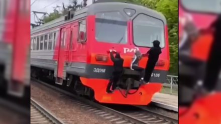 Директоров воронежских школ наказали за подростков-зацеперов
