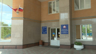 Экс-сотрудница воронежского ПФР ответит в суде за взятки и подделку документов