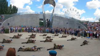 Поиграть на гуслях и отметить День ВДВ. Как провести уикенд в Воронеже