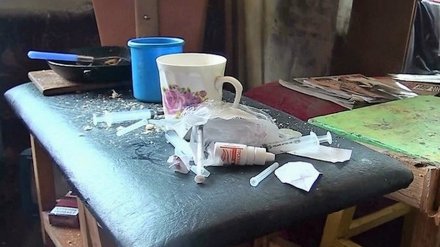 Воронежец пустил домой наркоманов в обмен на «синтетику»