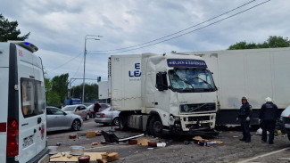 В Воронеже водитель грузовика ответит в суде за ДТП с 8 авто на проспекте Патриотов