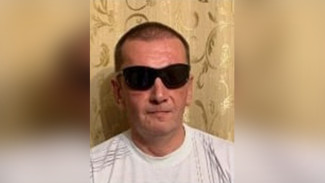 В Воронеже пропал мужчина в солнцезащитных очках
