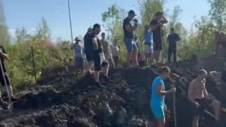 Воронежцы приступили к сносу земляной дамбы на реке Усманке