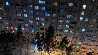 Воронежцы сообщили о выпавшем из окна 16 этажа парне