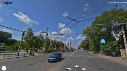 В Воронеже «ВАЗ» на пешеходном переходе сбил женщину с ребёнком