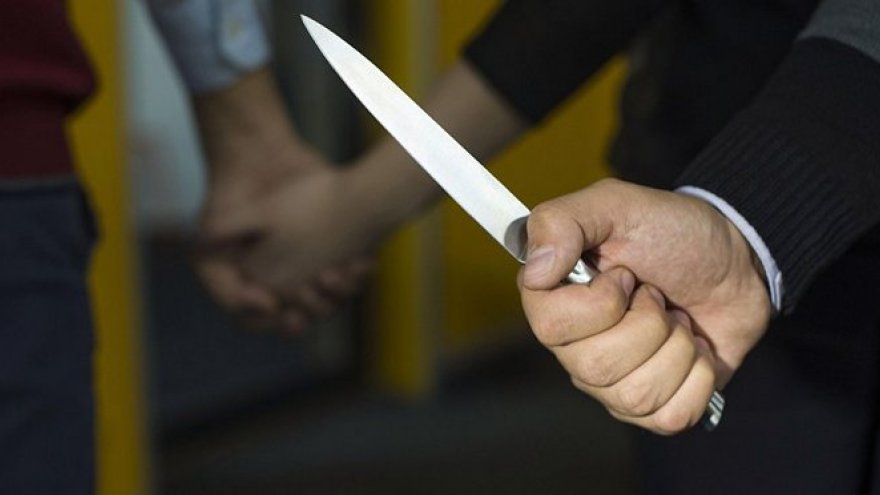 Парень в кафе Воронежа ранил ножом двух незнакомцев и ещё одного избил