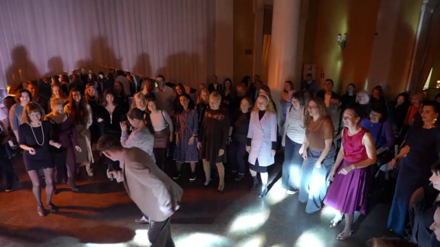 Прыжки с парашютом и танцы под джаз. Как в Воронеже прошла «Ночь искусств»