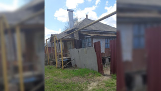 В воронежском райцентре двух детей забрали из семьи пьяниц после жалоб соседей
