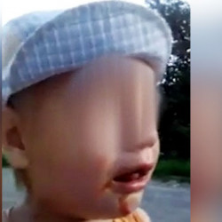 Под Воронежем 2-летний малыш пострадал во время драки матери с вспыльчивой соседкой