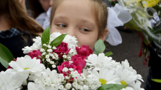 Воронежцам предложили 1 сентября отказаться от букетов и помочь детям с онкологией