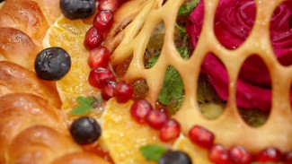 Воронежцы попробовали окрошку и пирожки на фестивале русской кухни