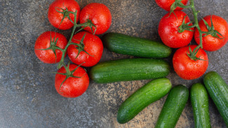 Огурцы и сосиски подорожали в Воронежской области перед Новым годом