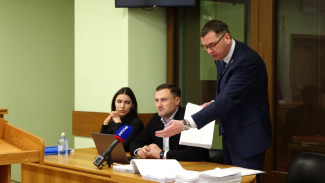 Обвиняемый в растрате 58 млн экс-ректор воронежского вуза эмоционально выступил в суде