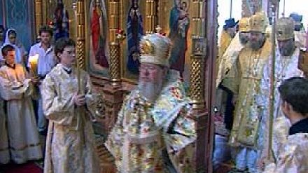 Божественная литургия и крестный ход пройдут в Подгоренском районе