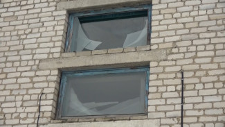Повреждения после атаки БПЛА начали восстанавливать в Аннинском районе