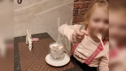 Воронежцы сообщили о похищении 5-летней девочки в острогожском кафе