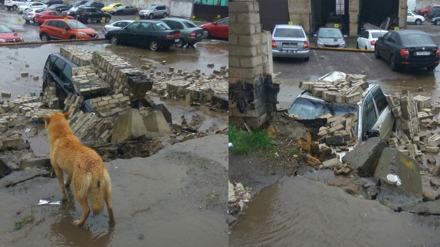В Воронеже на платной парковке рухнул забор: под грудой кирпичей оказались 2 авто