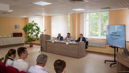 В Воронеже обсудили будущее индустриального домостроения в России
