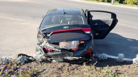 В Воронежской области женщина пострадала в ДТП с 3 легковушками