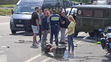 В Воронеже произошло жёсткое ДТП с машиной скорой: есть пострадавший