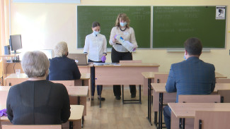 «Готовиться надо серьёзно». Родители воронежских выпускников написали ЕГЭ по русскому языку