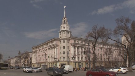 В Воронеже за 6 млн отремонтируют шпиль башни на площади Ленина