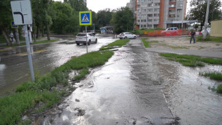 В Воронеже после затопления на Остужева начали перекладывать канализационный коллектор