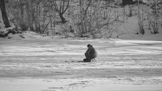 Рыбак провалился под лёд на Воронежском водохранилище