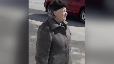 В Воронеже простились с известной бабушкой-регулировщицей
