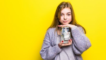 Российские студенты рассказали о желаемом доходе и необходимом размере накоплений