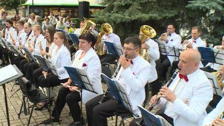 Артисты Воронежской филармонии выступят в городских парках