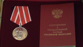Путин наградил 18 врачей воронежской детской больницы медалями Луки Крымского