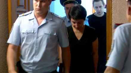 В Воронеже утвердили сроки супругам, осуждённым за суицид 13-летней девочки