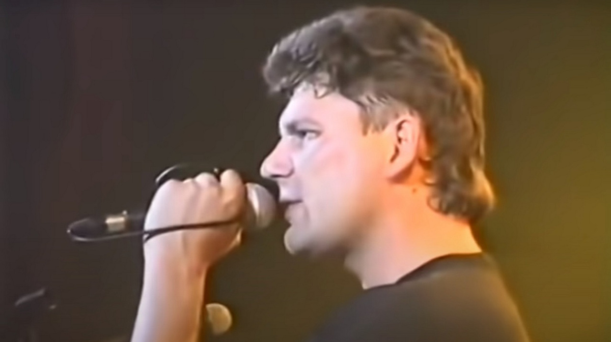 Мэрия Воронежа запустила опрос, нужен ли городу памятник Юрию Хою - Новости Воро