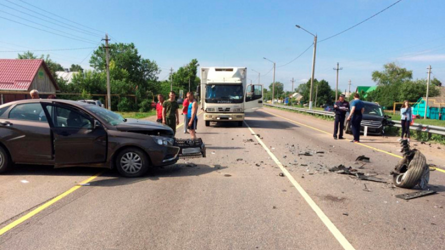 В Воронежской области трое детей после ДТП попали в больницу