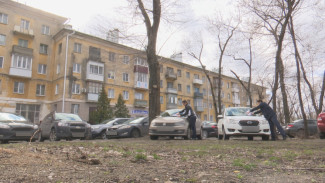 Воронежских водителей оштрафовали за парковку на газонах на 217 тысяч 