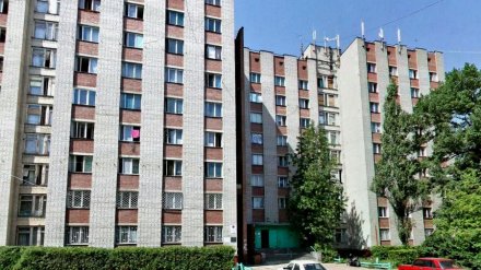 В Воронеже у студенческого общежития нашли тело парня