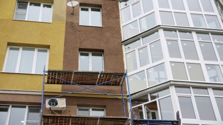 В Воронеже завершили ремонт фасада пострадавшей при падении беспилотника многоэтажки