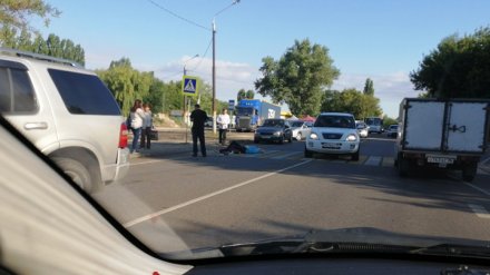 В Воронеже автомобилист сбил женщину на пешеходном переходе