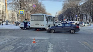Маршрутка насмерть сбила пешехода в центре Воронежа