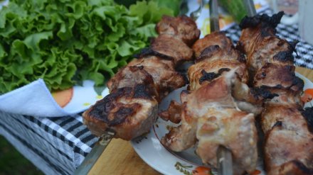 Санврачи рассказали воронежцам, как выбрать мясо для шашлыка