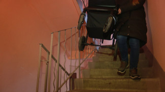 «Никто ничего не делает». Почему сорвали сроки по монтажу новых лифтов в Воронеже