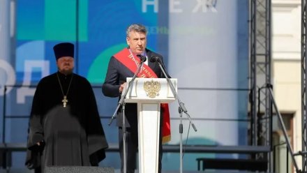Мэр Воронежа Сергей Петрин поздравил Ивана Мошурова с назначением на должность ректора ВГМУ