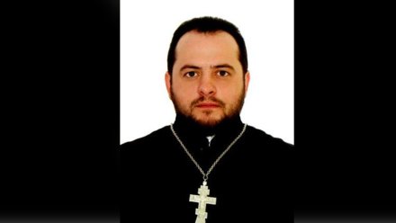 Настоятель воронежского храма попытался зарезать жену